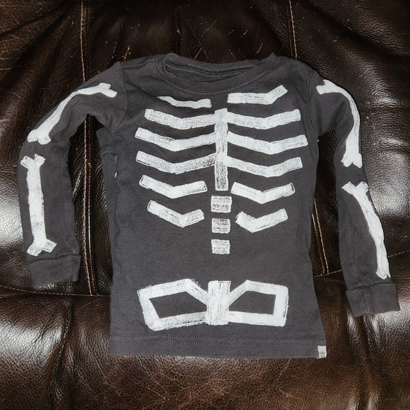 Baby GAP toddler skeleton Halloween pajamas - Picture 5 of 5